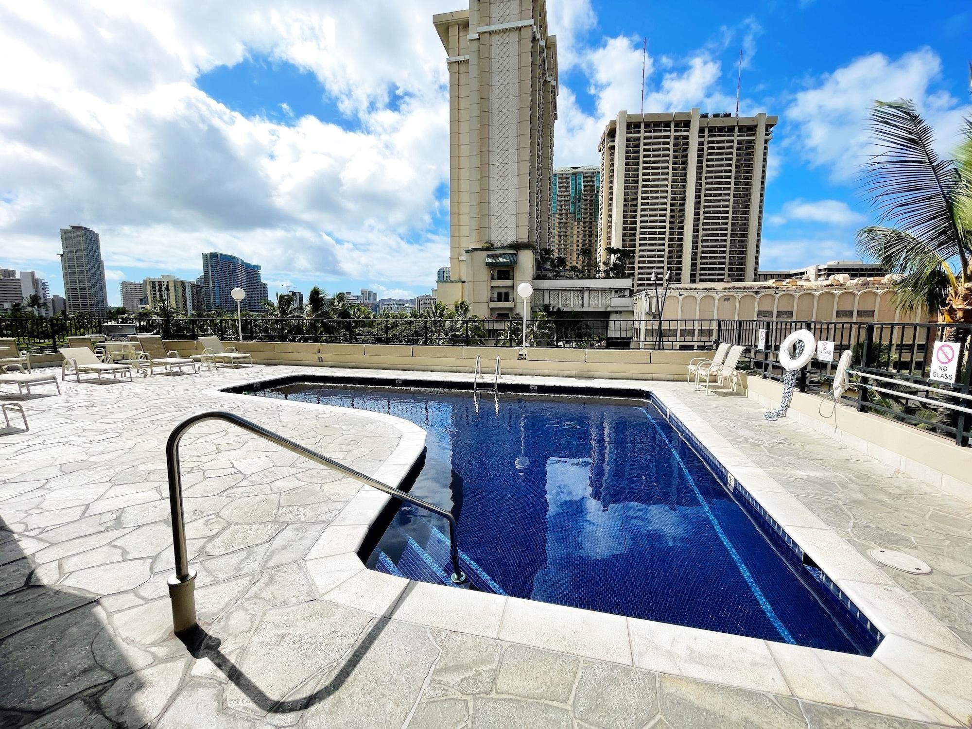 Aqua Palms Waikiki Aparthotel Honolulu Exterior photo